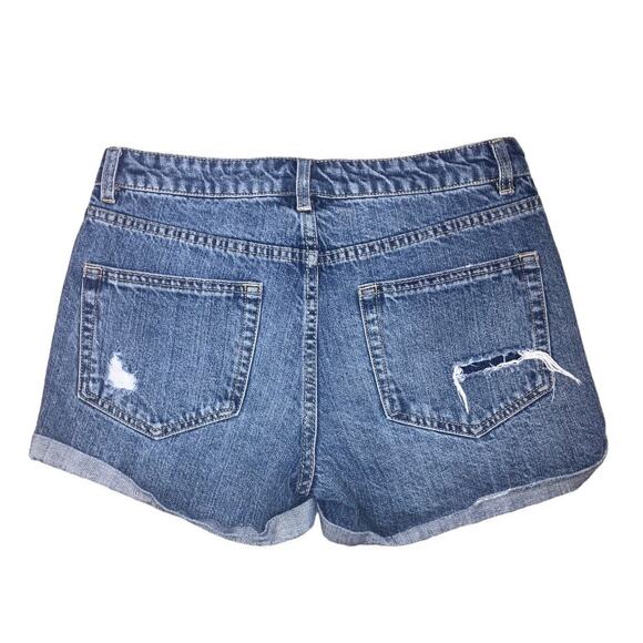 H&M &Denim Distressed Denim Shorts Size 6 - Picture 2 of 4